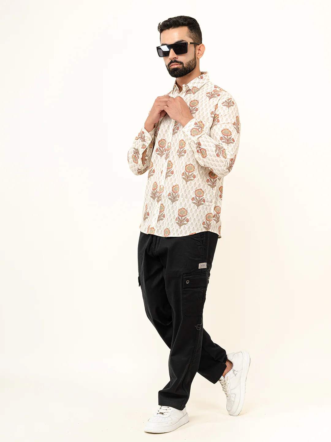 Off White Full Sleeves Cotton Printed Shirt - Image 6