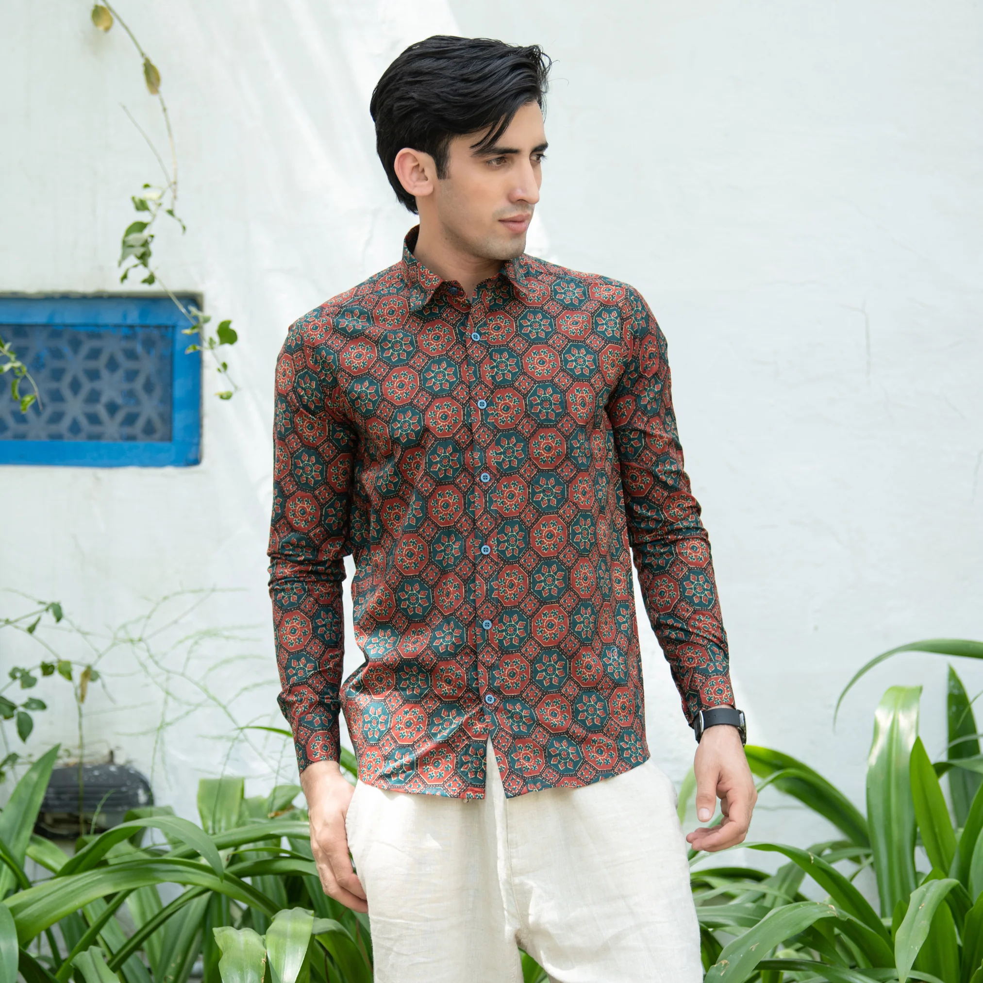 Red & Green Jaipuri Cotton Printed Shirt For Men - Image 4