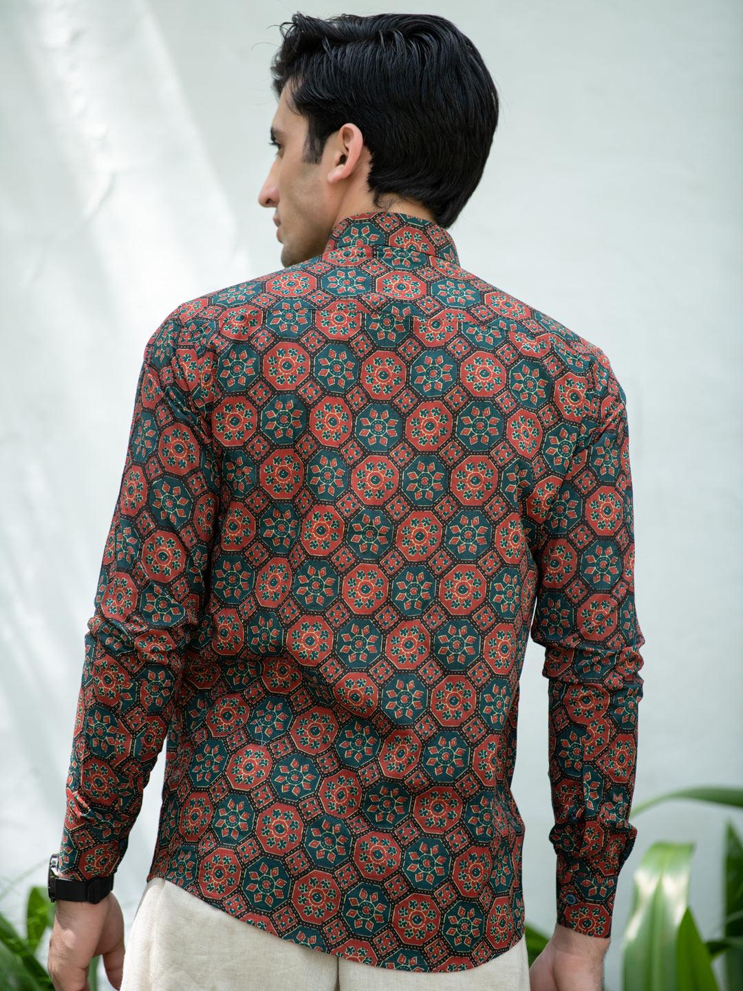 Red & Green Jaipuri Cotton Printed Shirt For Men - Image 6